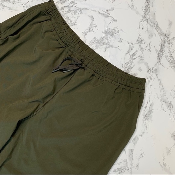 Lululemon Keep It Classic Crop 23" Dark Olive - Picture 6 of 8